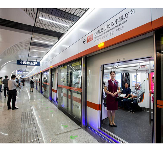 采用永利3044集团官网屏蔽门系统的武汉轨道交通7号线一期、11号线东段一期国庆当日同步开通试运营