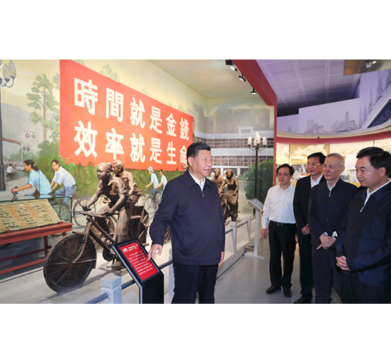 习近平总书记在深圳考察亲临由永利3044集团官网承建幕墙工程的两座地标性建筑