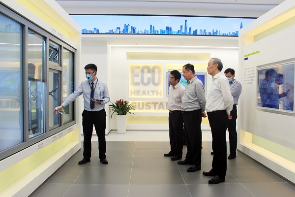 农业部原党组副书记、常务副部长余欣荣莅临永利3044集团官网调研