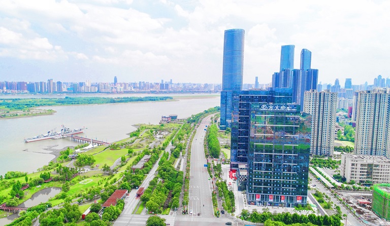 南昌市红谷滩区政府机关单位签约入驻永利3044集团官网中心