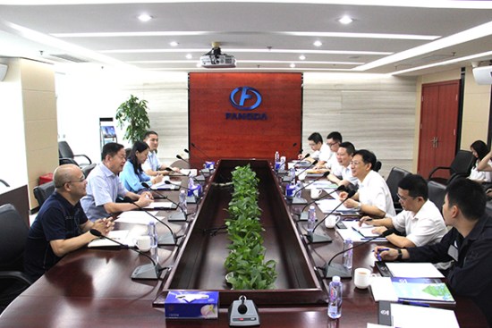 深圳市南山区供电局党委书记、局长李小明一行到永利3044集团官网调研